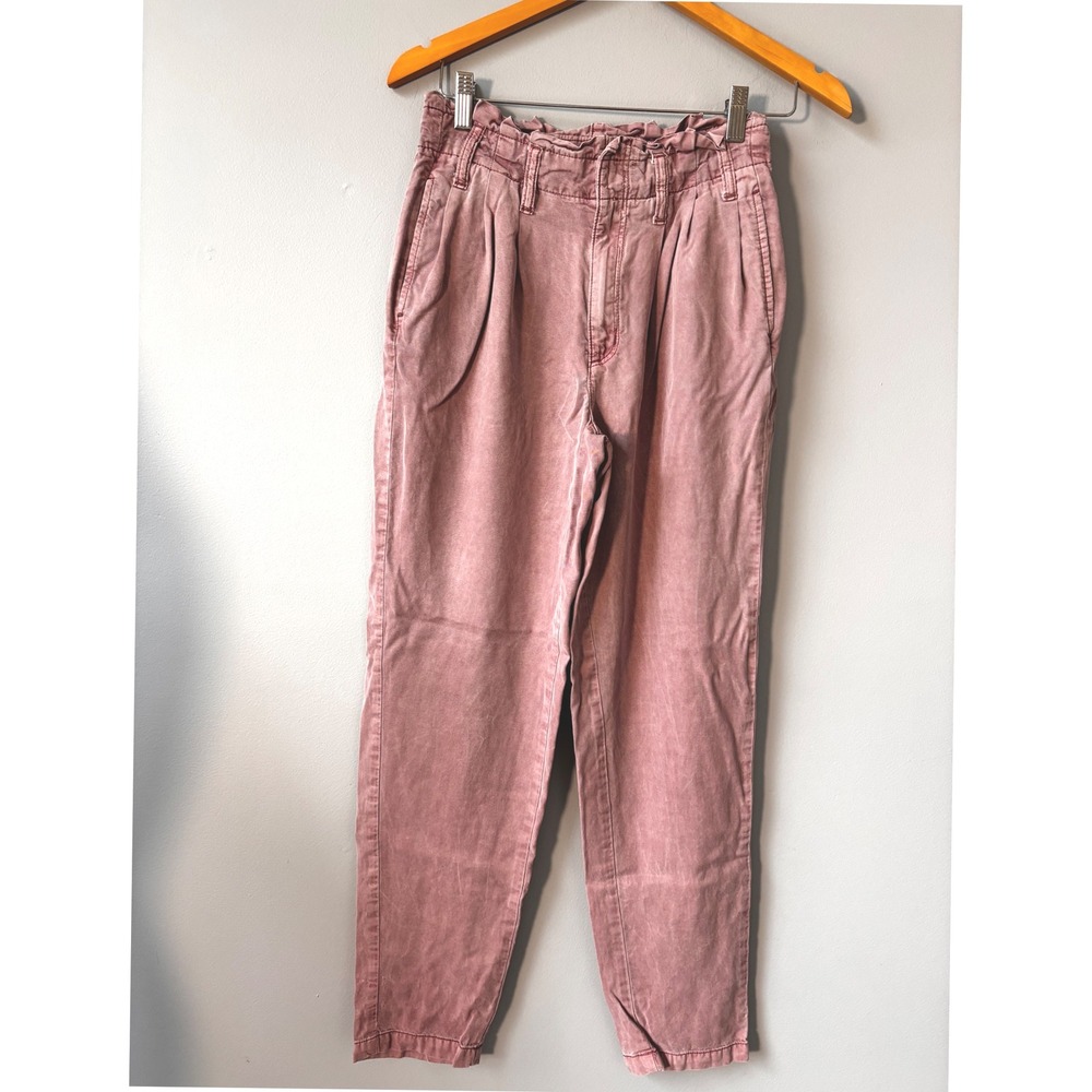 American Eagle women's High Waisted Tapered Leg Pants Relaxed Fit Pink‎ Trousers